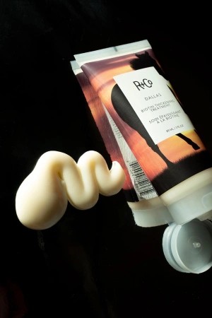R+Co DALLAS Biotin Thickening Treatment