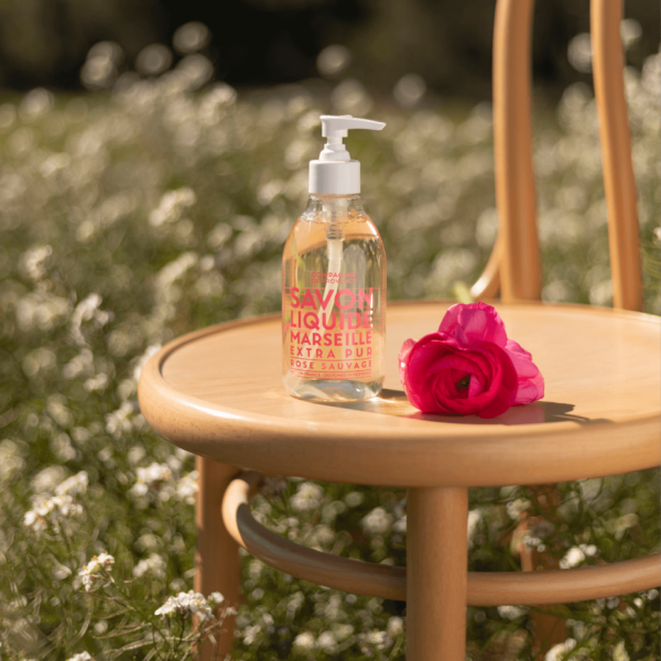 COMPAGNIE DE PROVENCE Rose Sauvage Wild Rose Liquid Marseille Soap 300 ml.