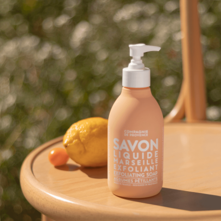 COMPAGNIE DE PROVENCE Exfoliant Exfoliating Liquid Marseille Soap 300 ml.