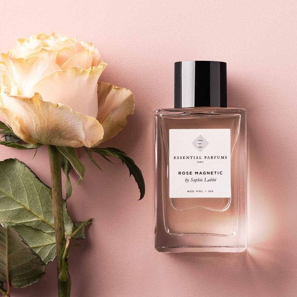 Essential Parfums Paris Scented Candle Rose Magnetic 270 GR.